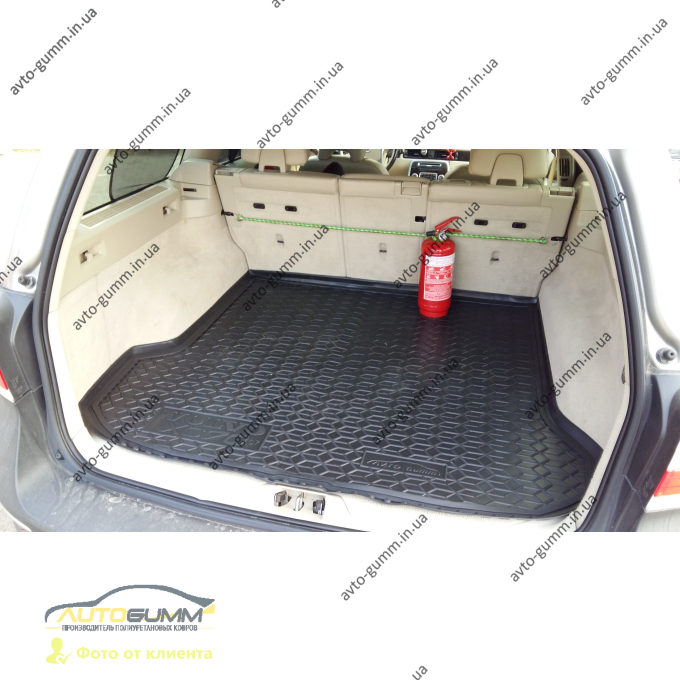 Автомобільний килимок в багажник Volvo XC70 2007- (Avto-Gumm)