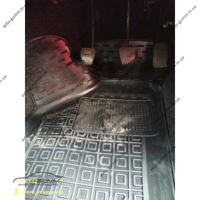 Передні килимки в автомобіль ВАЗ Lada 2108/09/99/13-15 (Avto-Gumm)