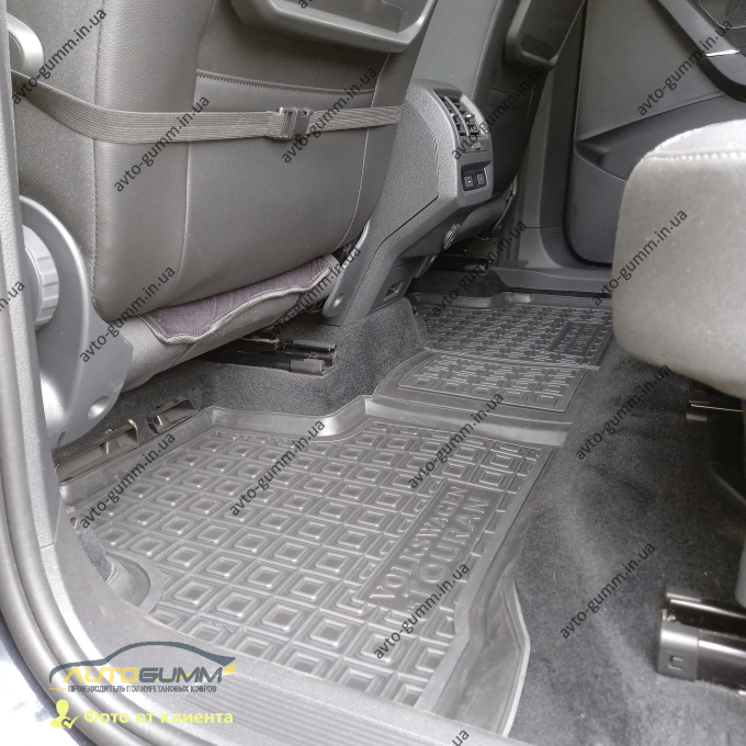 Автомобільні килимки в салон Volkswagen Touran 2016- (AVTO-Gumm)