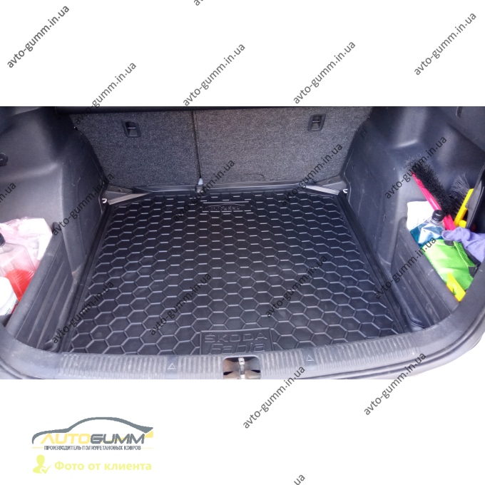 Автомобільний килимок в багажник Skoda Fabia 2 2007- Universal (Avto-Gumm)
