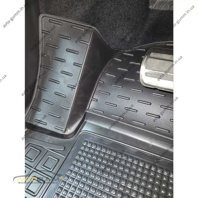 Коврики в салон Peugeot e-2008 2021- резиновые, чёрные (AVTO-Gumm)