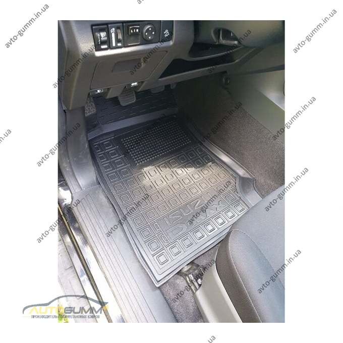Килимки в салон Isuzu D-Max 2020- гумові, чорні (AVTO-Gumm)