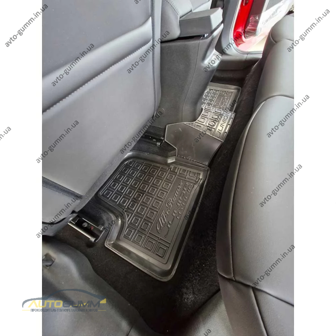 Коврики в салон Alfa Romeo Junior 2025- гибрид резиновые, чёрные (AVTO-Gumm)
