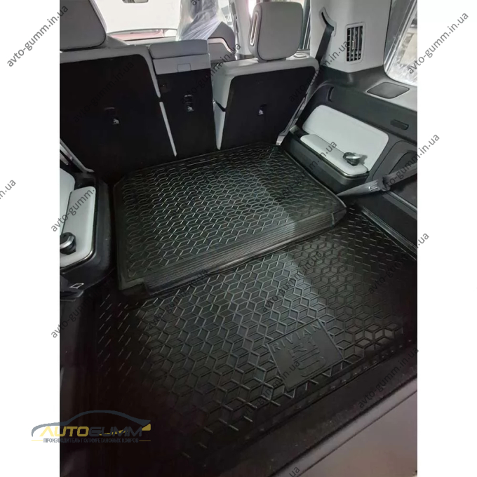 Коврик в багажник Rivian R1S 2022- задний резиновый, чёрный (AVTO-Gumm)