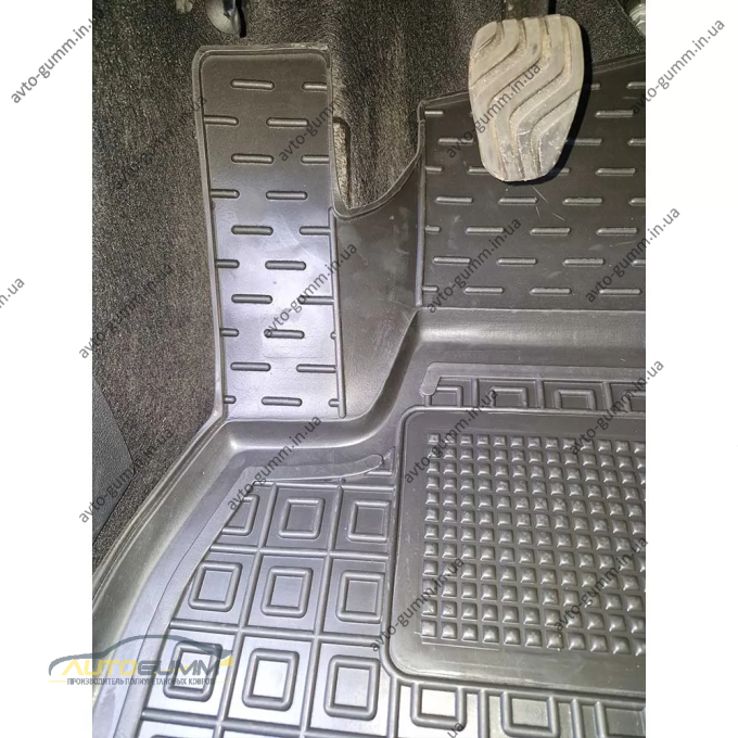 Килимки в салон Renault Duster 2025- 4WD, MHEV гумові, чорні (AVTO-Gumm)