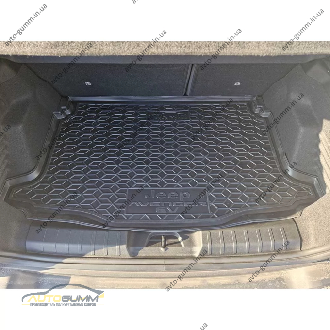 Коврик в багажник Jeep Avenger EV 2023- верхняя полка резиновый, чёрный (AVTO-Gumm)