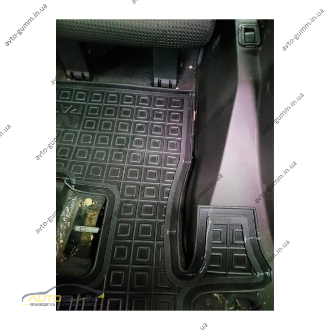 Автомобільні килимки в салон Nissan Pathfinder (R51) 2005-2014 3-й ряд (AVTO-Gumm)
