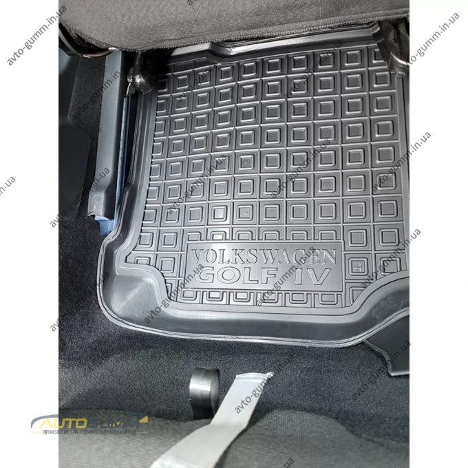 Коврики в салон Volkswagen Golf 4 1998-2003 резиновые, чёрные (AVTO-Gumm)