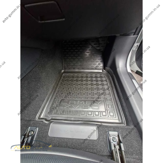 Килимки в салон Toyota Camry 80 2024- HEV гумові, чорні (AVTO-Gumm)