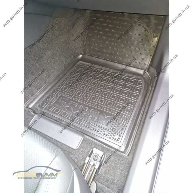 Килимки в салон Toyota Camry 80 2024- HEV гумові, чорні (AVTO-Gumm)