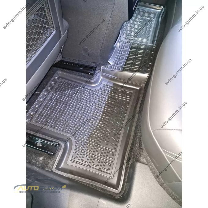 Коврики в салон Peugeot 3008 2025- гибрид/ДВС резиновые, чёрные (AVTO-Gumm)