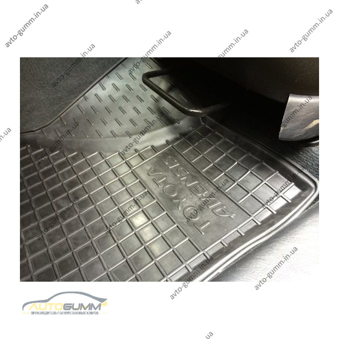 Автомобільні килимки в салон Toyota Avensis 2003-2009 (Avto-Gumm)