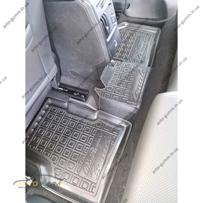 Килимки в салон Alfa Romeo Tonale 2022- гібрид гумові, чорні (AVTO-Gumm)