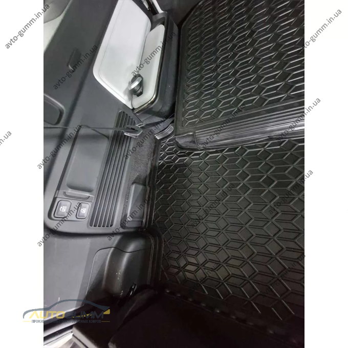 Коврик в багажник Rivian R1S 2022- задний резиновый, чёрный (AVTO-Gumm)