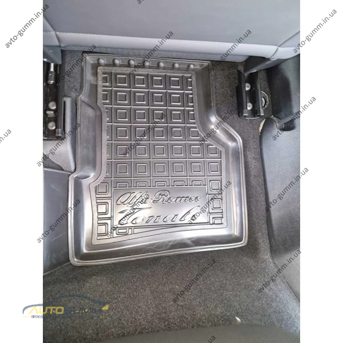 Килимки в салон Alfa Romeo Tonale 2022- гібрид гумові, чорні (AVTO-Gumm)