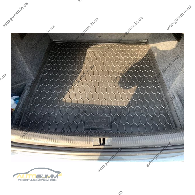 Автомобільний килимок в багажник Audi A4 (B6/B7) 2001- Sedan (Avto-Gumm)