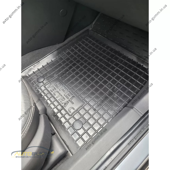 Коврики в салон Opel Vectra C 2002- седан/хэтчбек резиновые, чёрные (AVTO-Gumm)