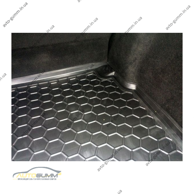 Автомобільний килимок в багажник Renault Megane 3 2009- Universal без ушей (Avto-Gumm)