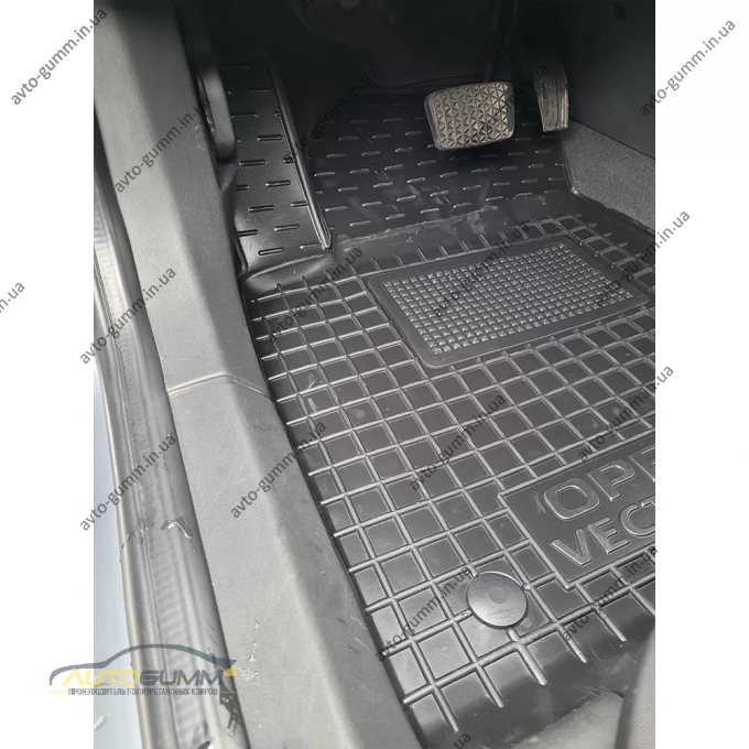 Коврики в салон Opel Vectra C 2002- седан/хэтчбек резиновые, чёрные (AVTO-Gumm)