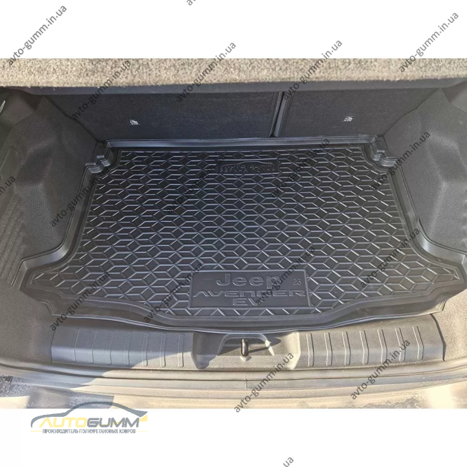 Коврик в багажник Jeep Avenger EV 2023- верхняя полка резиновый, чёрный (AVTO-Gumm)