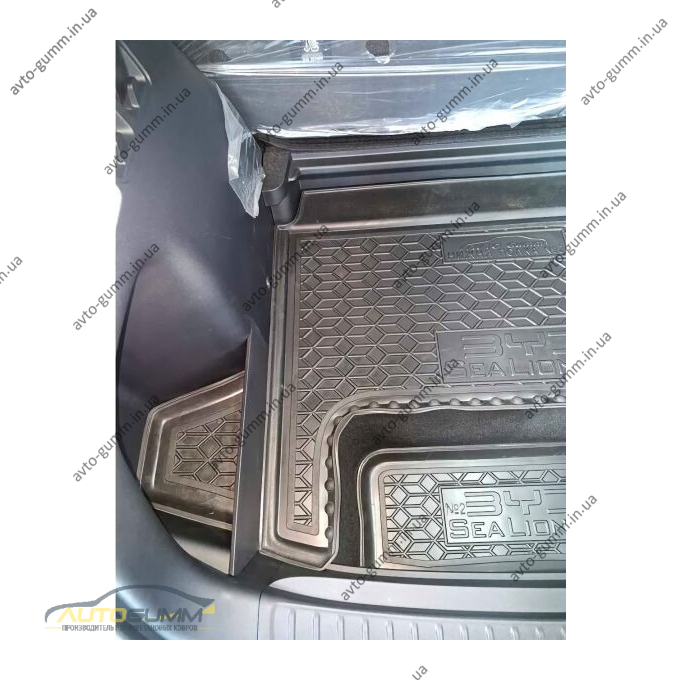 Автомобильный коврик в багажник BYD Sea Lion 05 2025- нижняя полка №2 (AVTO-Gumm)