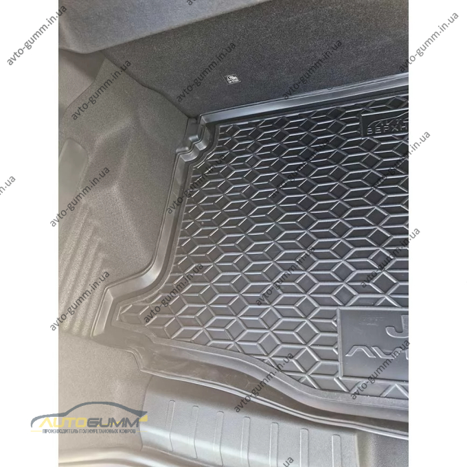 Коврик в багажник Jeep Avenger EV 2023- верхняя полка резиновый, чёрный (AVTO-Gumm)