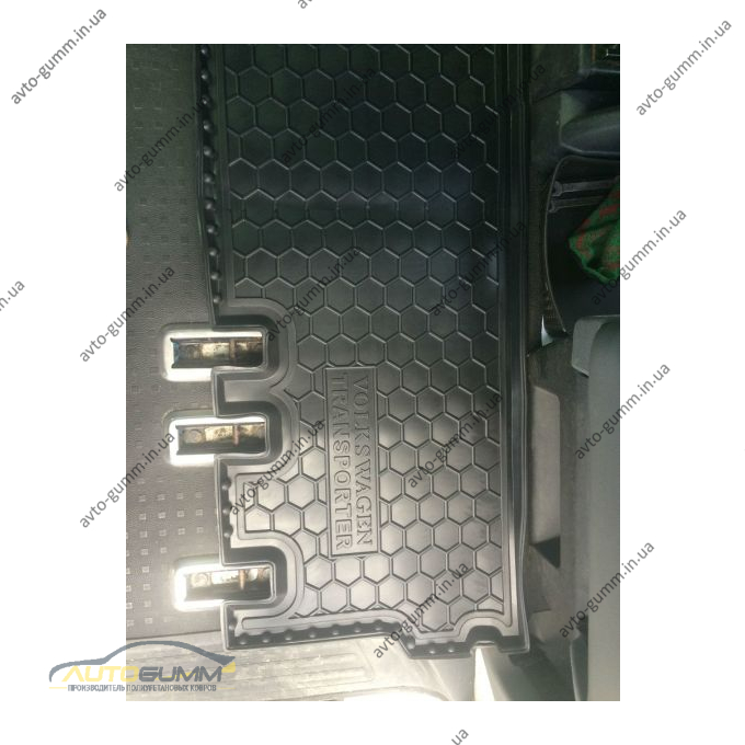 Автомобільні килимки в салон Volkswagen T5 Caravelle 2010- (2-й ряд) без печки (Avto-Gumm)