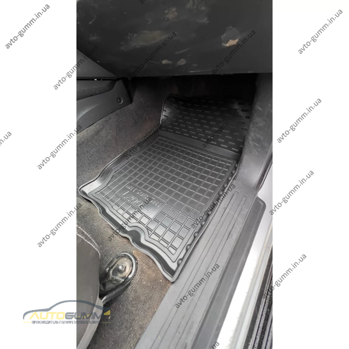Килимки в салон Mitsubishi L200 2016-2023 Invite гумові, чорні (AVTO-Gumm)