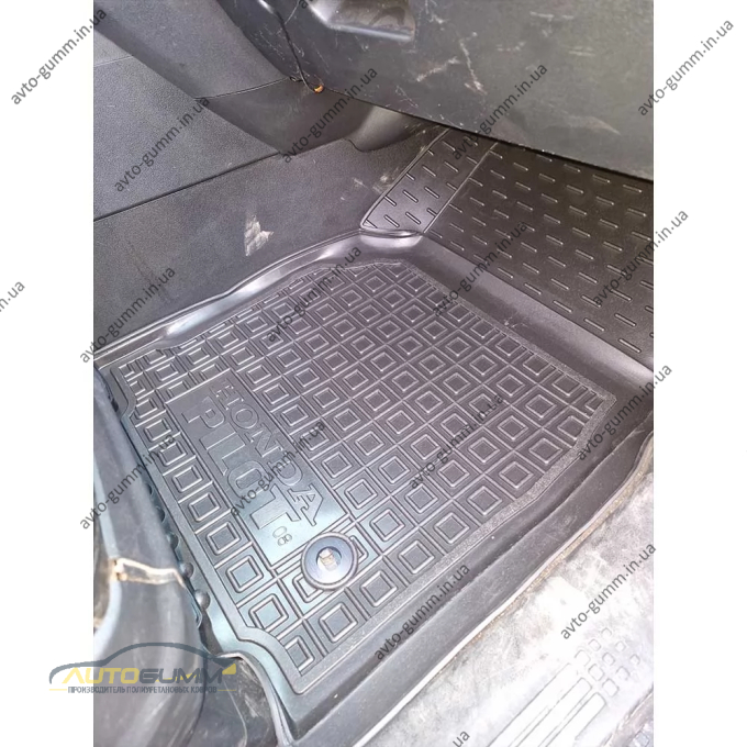 Килимки в салон Honda Pilot 2008-2015 гумові, чорні (AVTO-Gumm)