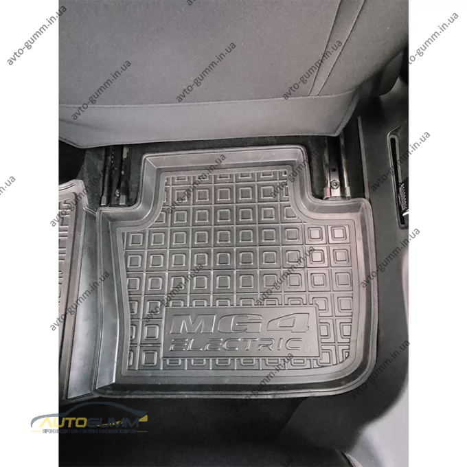 Коврики в салон MG 4 EV 2022- резиновые, чёрные (AVTO-Gumm)