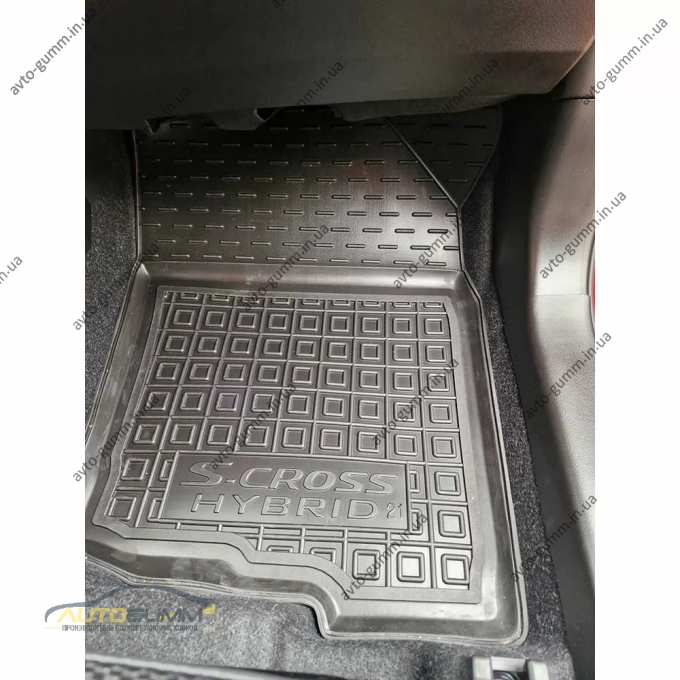 Коврики в салон Suzuki S-Cross 2024- MHEV резиновые, чёрные (AVTO-Gumm)