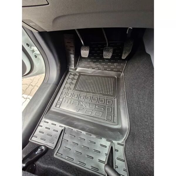 Коврики в салон MG Maxus T60 2020- резиновые, чёрные (AVTO-Gumm)