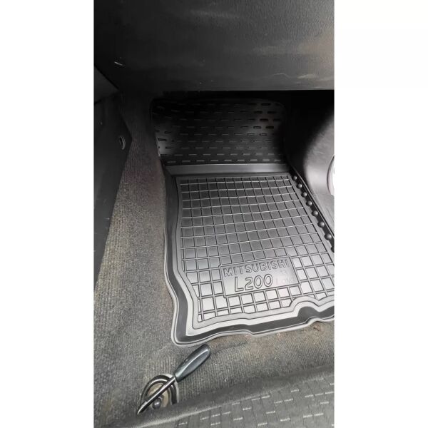 Килимки в салон Mitsubishi L200 2016-2023 Invite гумові, чорні (AVTO-Gumm)