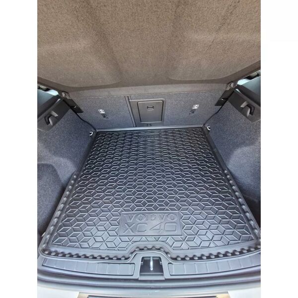 Килимок в багажник Volvo XC40 Recharge 2020- гумовий, чорний (AVTO-Gumm)