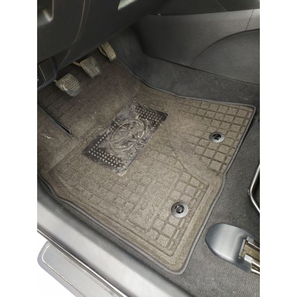 Гібридні килимки в салон Toyota Avensis 2009- (Avto-Gumm)