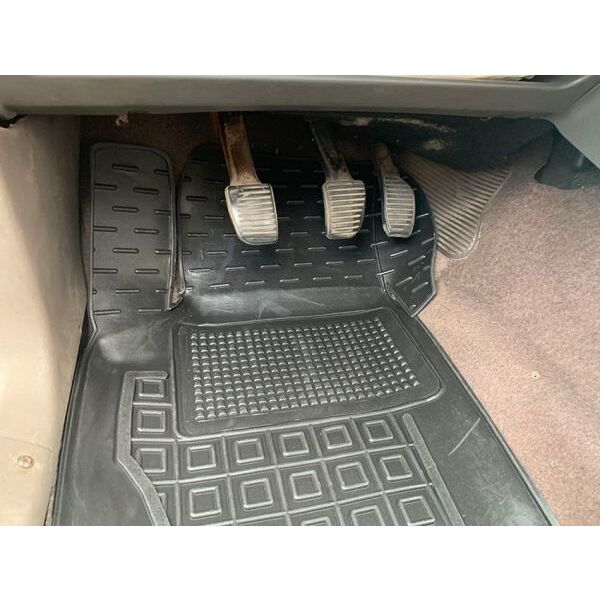 Передні килимки в автомобіль Ford Sierra 1987-1994 (Avto-Gumm)