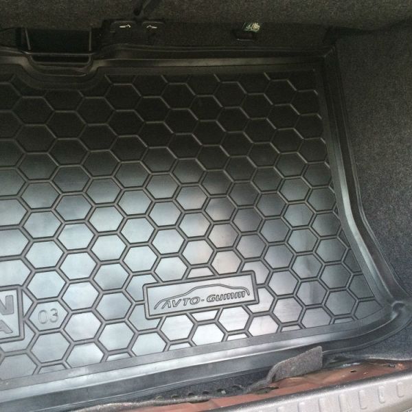 Автомобільний килимок в багажник Nissan Micra (K12) 2002- (Avto-Gumm)