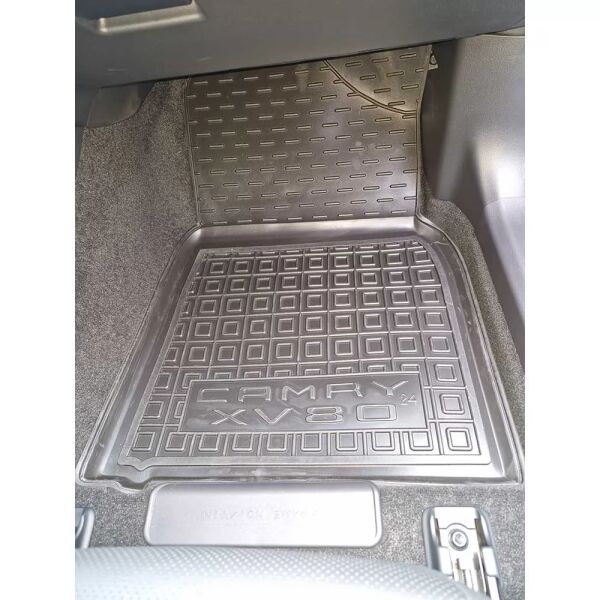 Килимки в салон Toyota Camry 80 2024- HEV гумові, чорні (AVTO-Gumm)