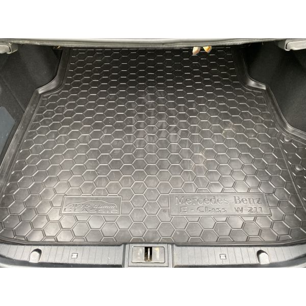 Автомобильный коврик в багажник Mercedes E (W211) 2002- Sedan (Avto-Gumm)
