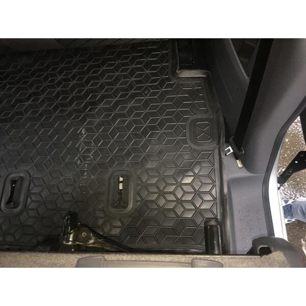 Автомобільний килимок в багажник Volkswagen Caddy Maxi 2004- 7 мест (Avto-Gumm)