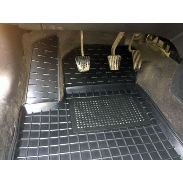 Передні килимки в автомобіль Chevrolet Aveo 2003-2012 (Avto-Gumm)