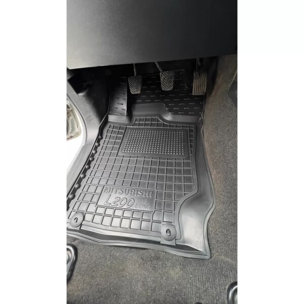 Килимки в салон Mitsubishi L200 2016-2023 Invite гумові, чорні (AVTO-Gumm)