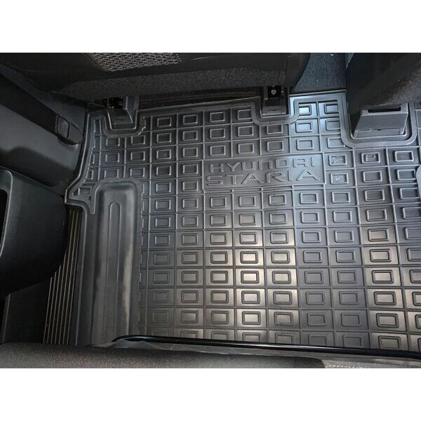 Автомобільні килимки в салон Hyundai Staria 2021- 2-й ряд 9 мест (Avto-Gumm)