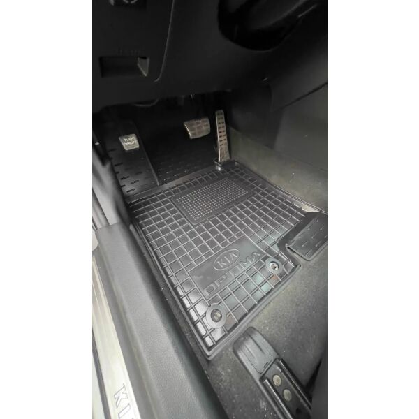 Килимки в салон Kia Optima 2010-2015 гумові, чорні (AVTO-Gumm)