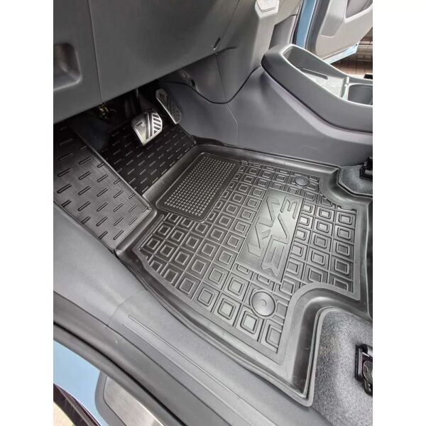 Килимки в салон Kia EV3 2024- гумові, чорні (AVTO-Gumm)