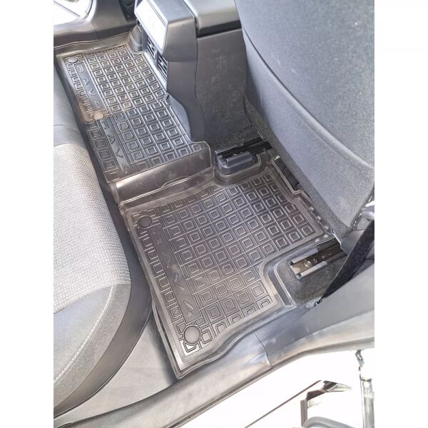 Коврики в салон Toyota RAV4 2026- резиновые, чёрные (AVTO-Gumm)