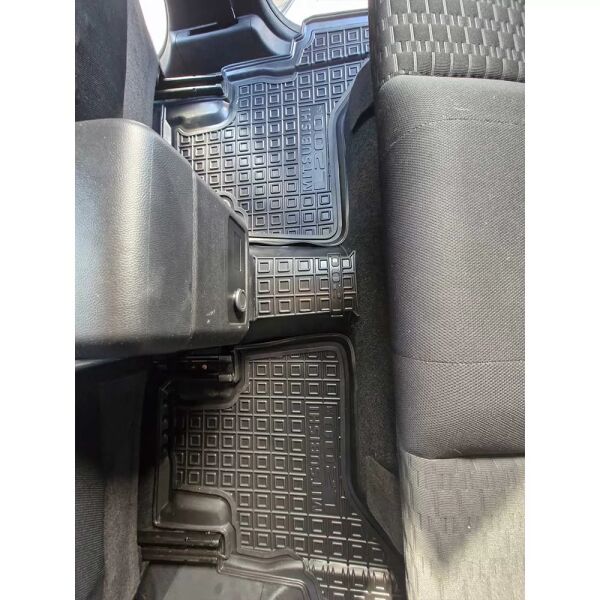 Коврики в салон Mitsubishi L200 2024- Invite резиновые, чёрные (AVTO-Gumm)