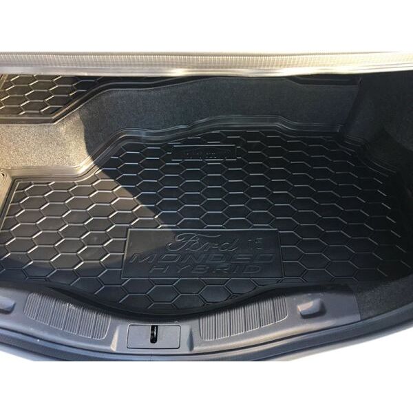 Автомобильный коврик в багажник Ford Mondeo 5/Fusion 2015- hybrid (Avto-Gumm)
