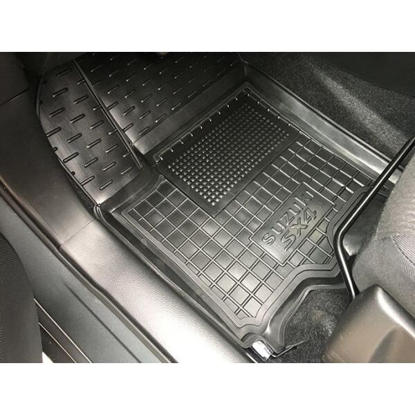 Автомобільні килимки в салон Suzuki SX4 2013- (Avto-Gumm)