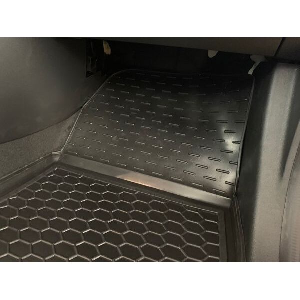 Передні килимки в автомобіль Renault Captur 2015- (Avto-Gumm)